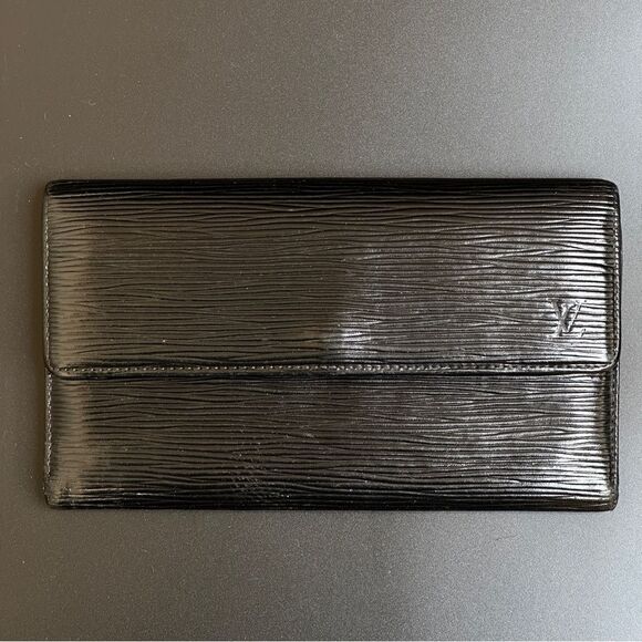 Louis Vuitton Handbags - Louis Vuitton Epi Sarah Long Wallet Black